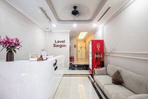Reception - Level Saigon hotel (Ho Chi Minh City)