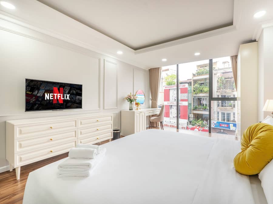 Luxury Double Room (With Windows) | Minibar, free WiFi, bed sheets