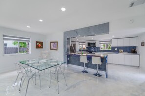 Dining - Modern 3 BD. Home in Coral Way! (Miami)