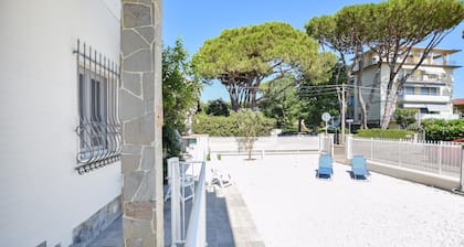 Gorgeous apartment in Lido di Camaiore