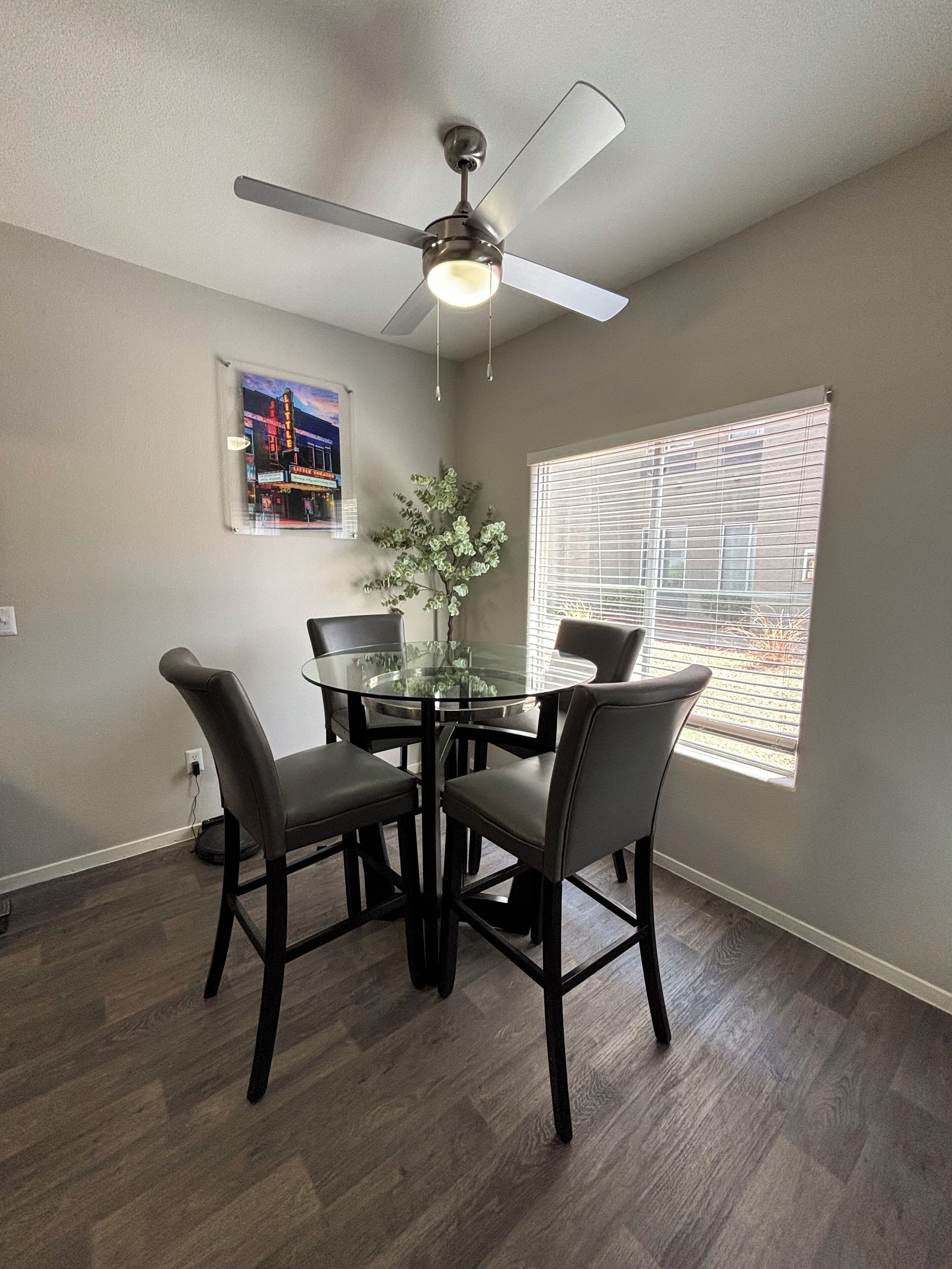 Lavish 2BR apartment close to airport