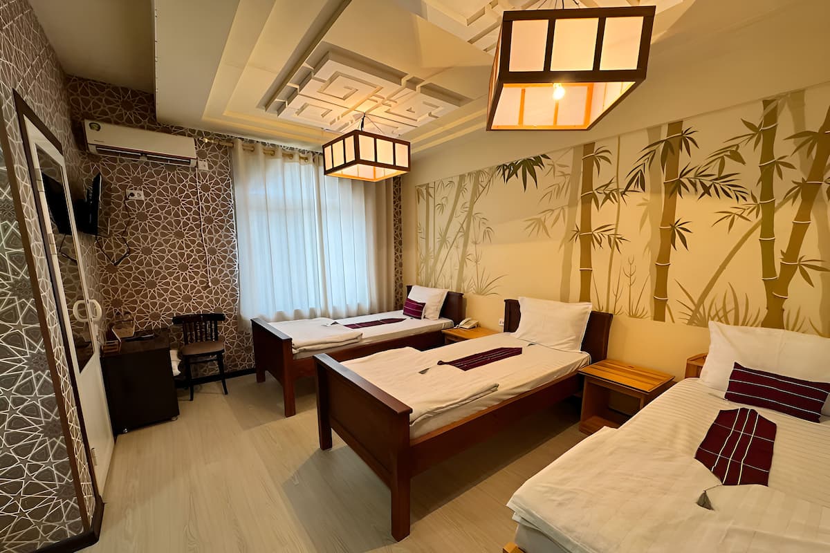 Standard Triple Room, City View