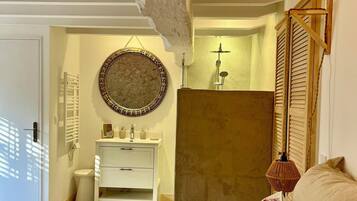 Comfort Double Room, 1 Bedroom, Garden View | Free WiFi