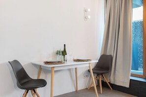 Dining - Holiday Apartment 'Seenahes C2 In Öhningen' with Private Terrace and Wi-Fi (Öhningen)