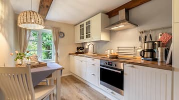 雪櫃、焗爐、爐具、洗碗機