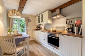 Geladeira, fogão, cooktop, lava-louças