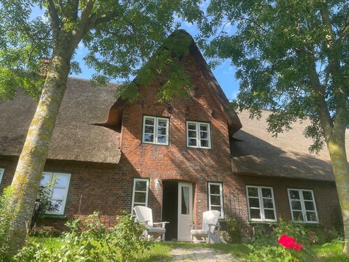 Apartment 'Silberhof 1856 - Detlev Von Lilienc' with Private Terrace, Private Garden and Wi-Fi