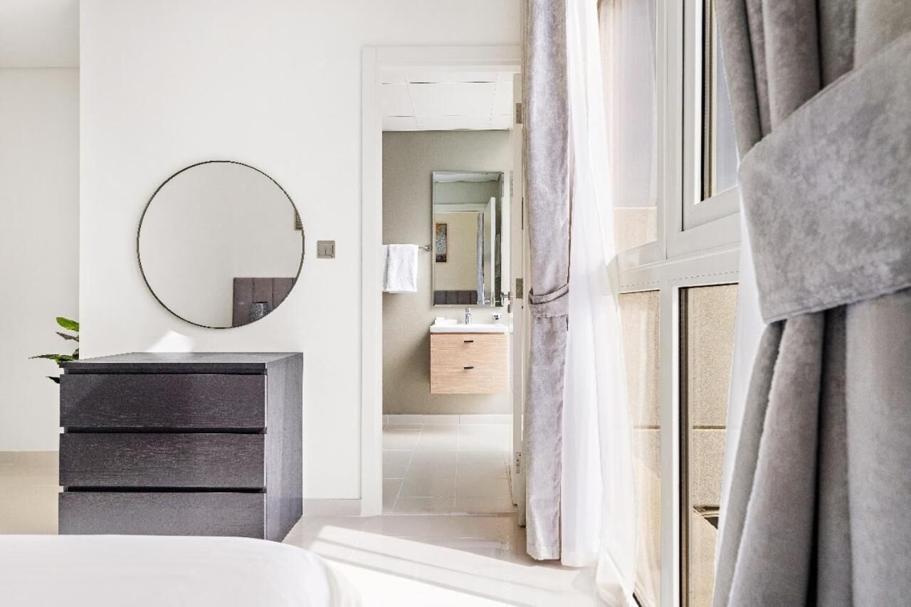 3 عدّة غرف نوم  ومكواة/لوح كي وواي فاي وملاءات أسرّة