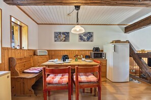 Dining - Apartment 'Ferienwohnung Spormann' with Balcony and Wi-Fi (Braunlage)