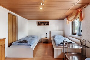 3 Schlafzimmer, kostenloses WLAN, Bettwäsche