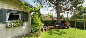 Apartment 'Ferienwohnung Carolin' with Private Terrace, Shared Garden and Wi-Fi