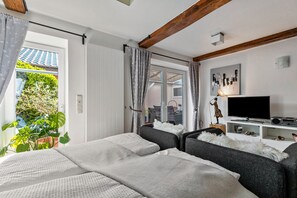 1 chambre, fer et planche à repasser, Wi-Fi gratuit, draps fournis