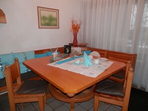 Dining - ‘Grabmeier - Nummer 1’ holiday flat with mountain views, private terrace and Wi-Fi (Grainet)