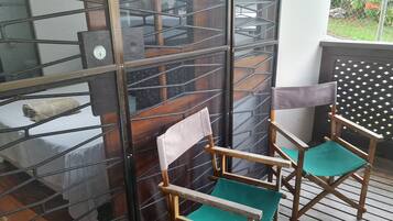 Suite Studio Deluxe, 1 lit double, balcon, vue cour intérieure | Terrasse/Patio