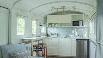 Signature Double Room | Private kitchenette