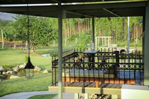 Exclusive Double Room | Balcony view - Nex Station Kanchanaburi (Kanchanaburi)
