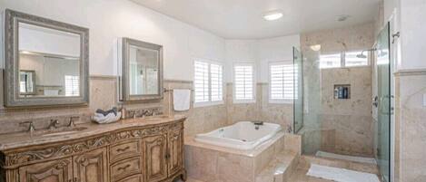 Poreamme, hiustenkuivaaja, pyyhkeet, saippua