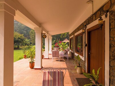 Amã Stays & Trails Bliss Villa Dhauj, Haryana