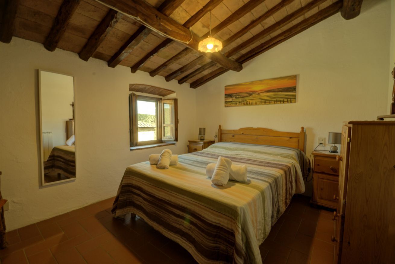 1 bedroom, iron/ironing board, travel cot, WiFi