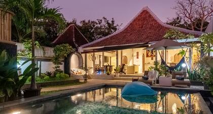 Madeira Javanese Joglo, Jimbaran