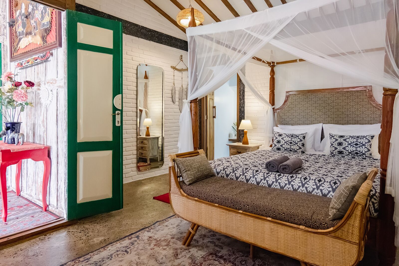 Traditional Villa | 2 bedrooms, in-room safe, desk, free WiFi