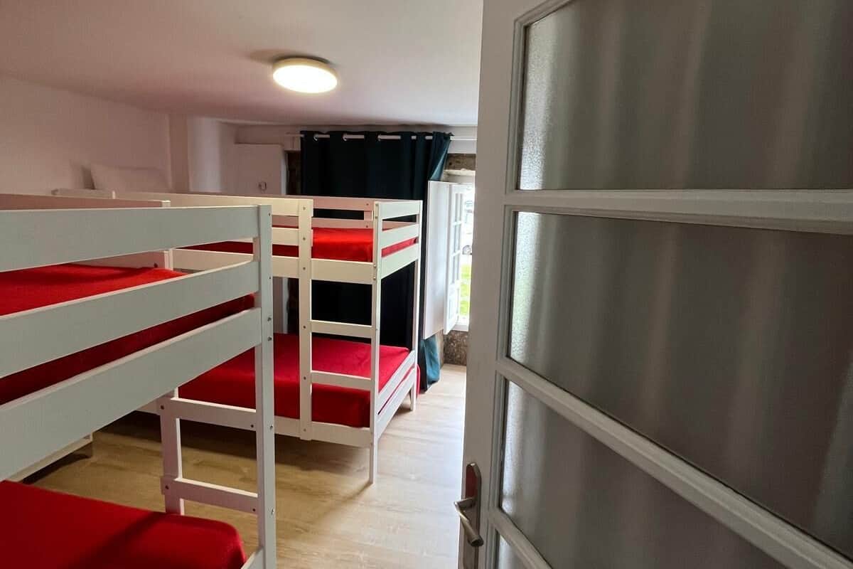 Wi-Fi gratuit, draps fournis