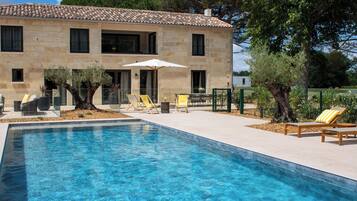 Luxury Villa | Premium bedding, down comforters, memory foam beds, blackout drapes