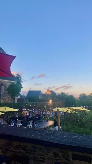 Exterior - L'auberge le prieuré des gourmands (Vallons-de-l'Erdre)
