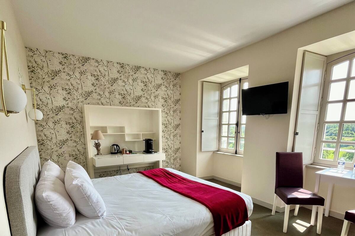 Deluxe Double Room | Free WiFi