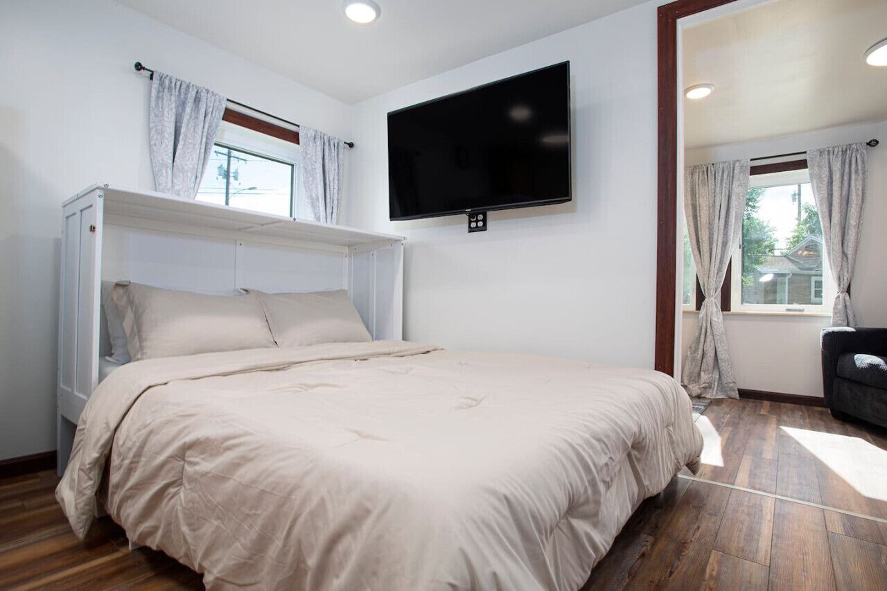 1 habitación, tabla de planchar con plancha, wifi y ropa de cama 