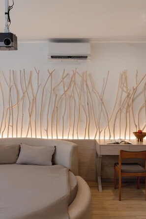 Free WiFi, bed sheets - Zeus Living - Harmony Hideout (Ho Chi Minh City)