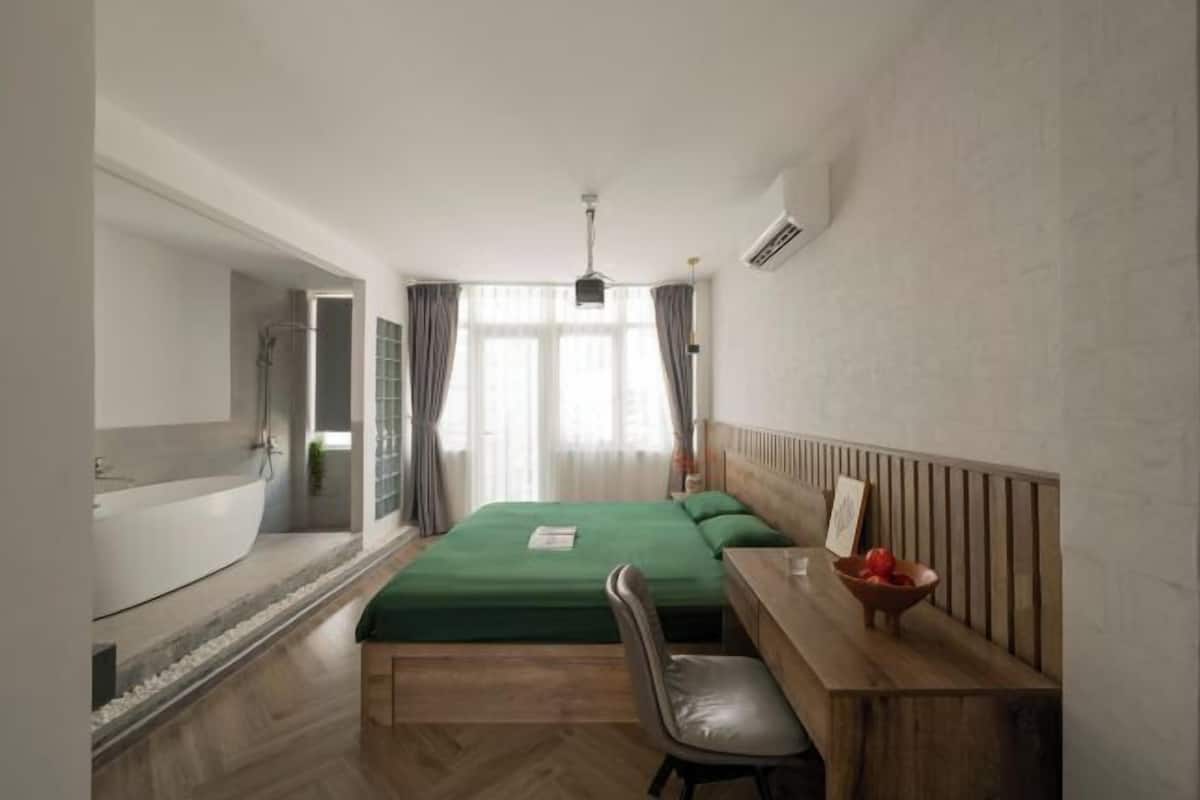 Wifi gratis y ropa de cama