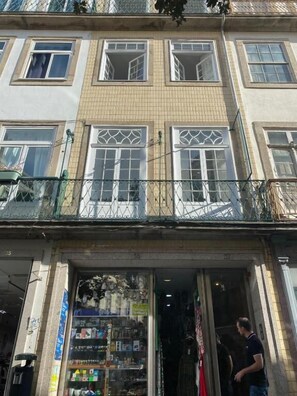 Fachada de la propiedad