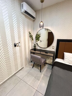 1 bedroom, iron/ironing board, free WiFi, bed sheets - Hotel room 5min from the beach by Gpsrentas (Mazatlán)