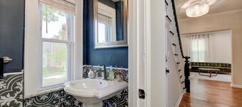 NJ Suburban Retreat - Direct train to NYC - Train station half a mile walk!