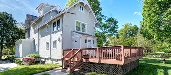 Spacious NJ Home! - Direct Train To NYC! - XLarge Driveway Fits Multiple!