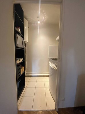 Interior - QUIET, COSY STUDIO IN SURESNES (Suresnes)