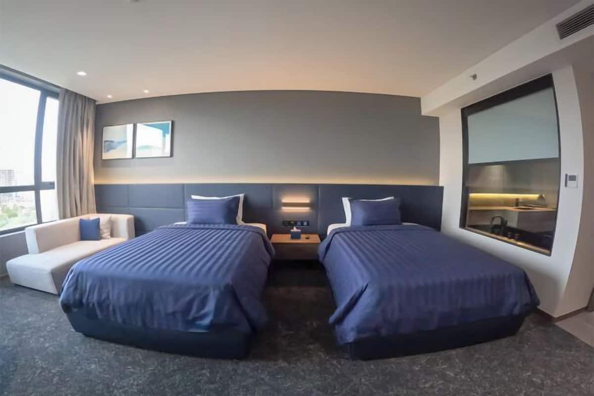 1 bedroom, minibar, in-room safe, desk