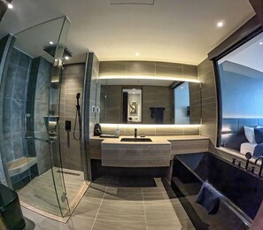 Superior Twin Room, 2 Bedrooms, Non Smoking, City View | Bathroom - Grand La Vogue Hotel & Casino (Sihanoukville)