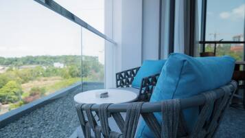 Deluxe Double Room, 1 Double Bed, Non Smoking, Partial Ocean View | Balcony view