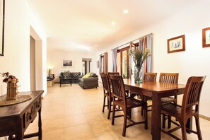 Interior - Finca MARA,  Pool, view, quiet location, 3 bedrooms A/C, 2 bathrooms, WIFI (IB)