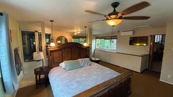 6 habitaciones, escritorio y tabla de planchar con plancha