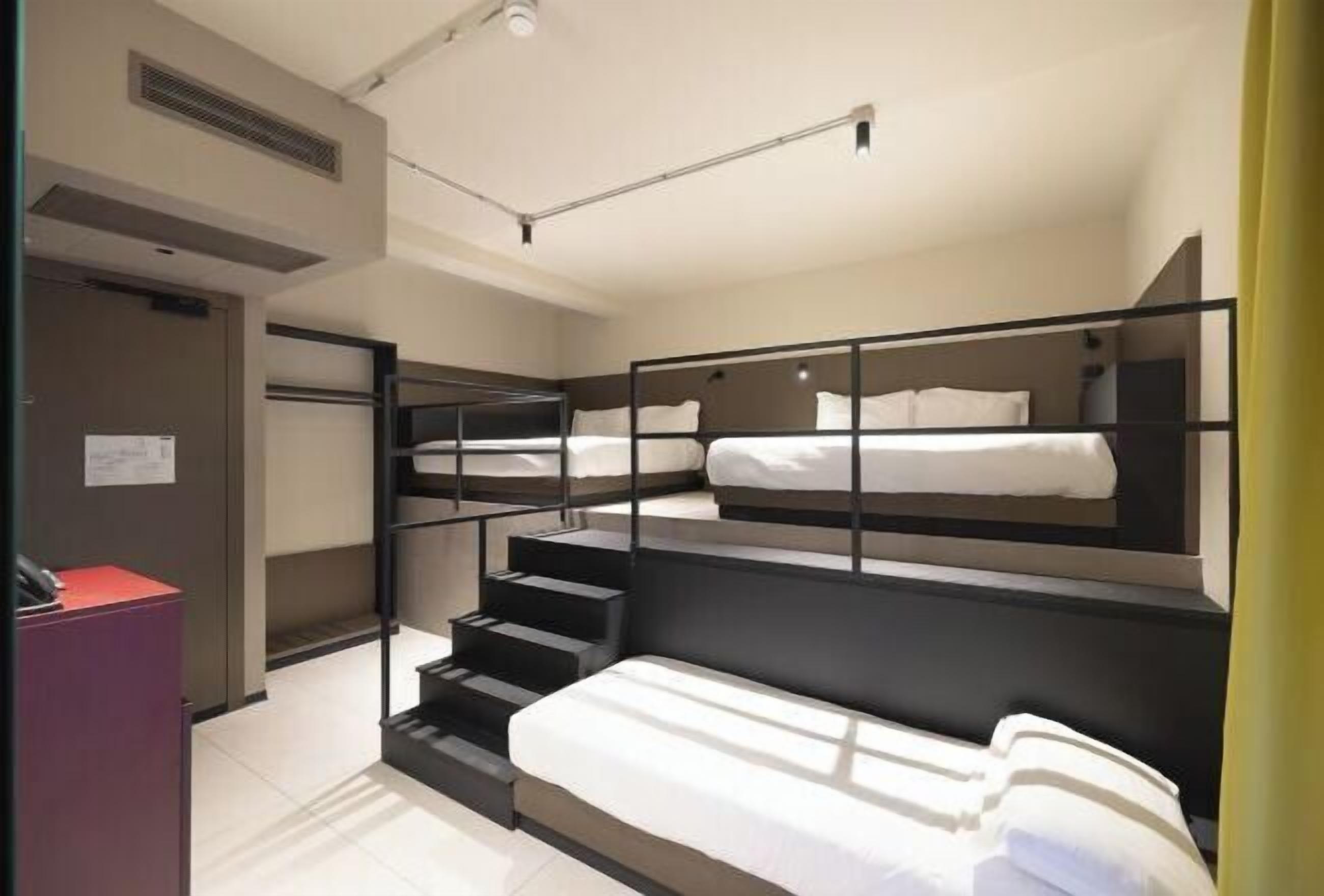 Minibar, in-room safe, desk, laptop workspace