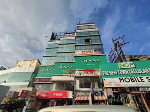 Front of property - Goroomgo Relyef Inn Kolkata (Barasat)