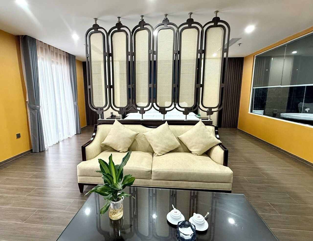 Senior Double Room Single Use | Desk, free WiFi