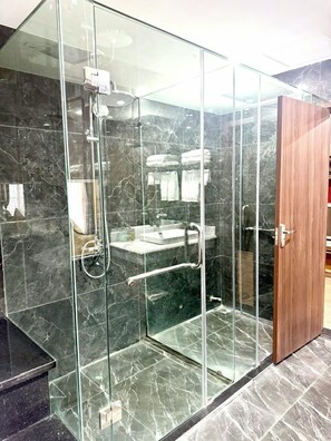 Senior Double Room Single Use | Desk, free WiFi - LUXURY PHOENIX HOTEL 2 (Bac Ninh)