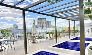 Apartment | Pool - Maginific Paradise Apart Hotel (Caldas Novas)