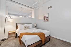 1 Schlafzimmer, Schreibtisch, Bügeleisen/Bügelbrett, WLAN