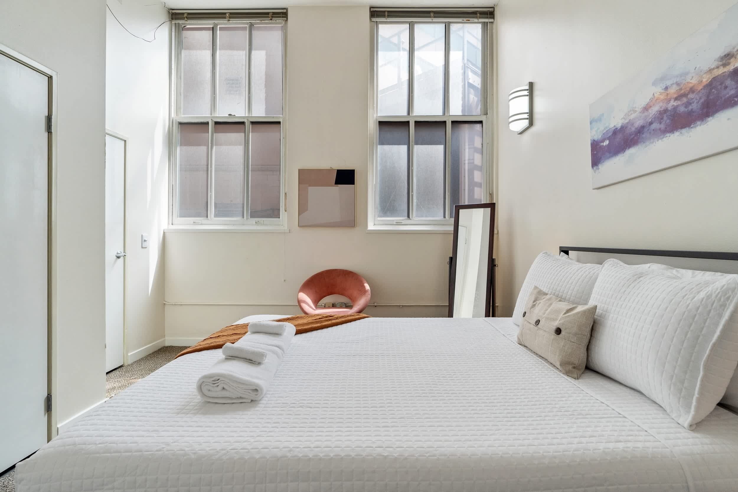 1 bedroom, desk, iron/ironing board, WiFi