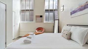 1 chambre, bureau, fer et planche à repasser, Wi-Fi